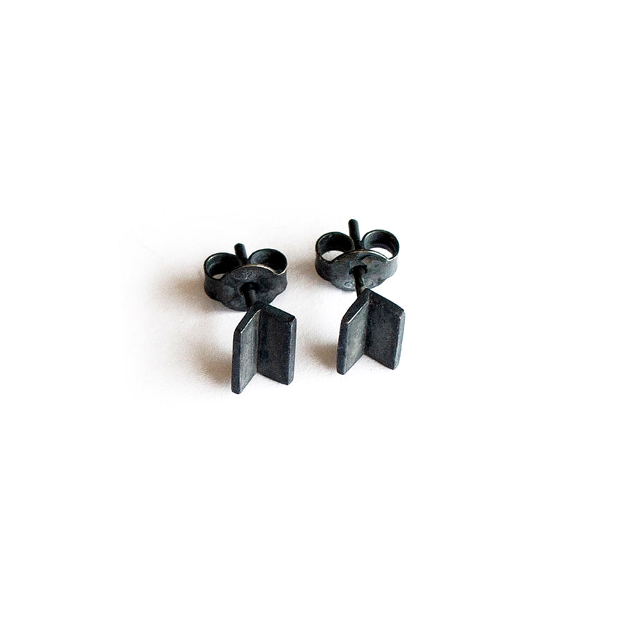 Corner Studs