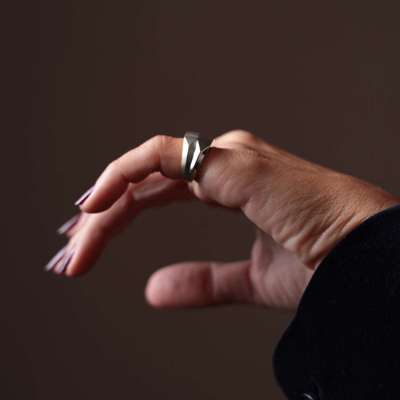 Cropped Signet Ring